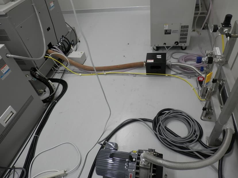二手半导体设备 HITACHI S-4800扫描电子显微镜